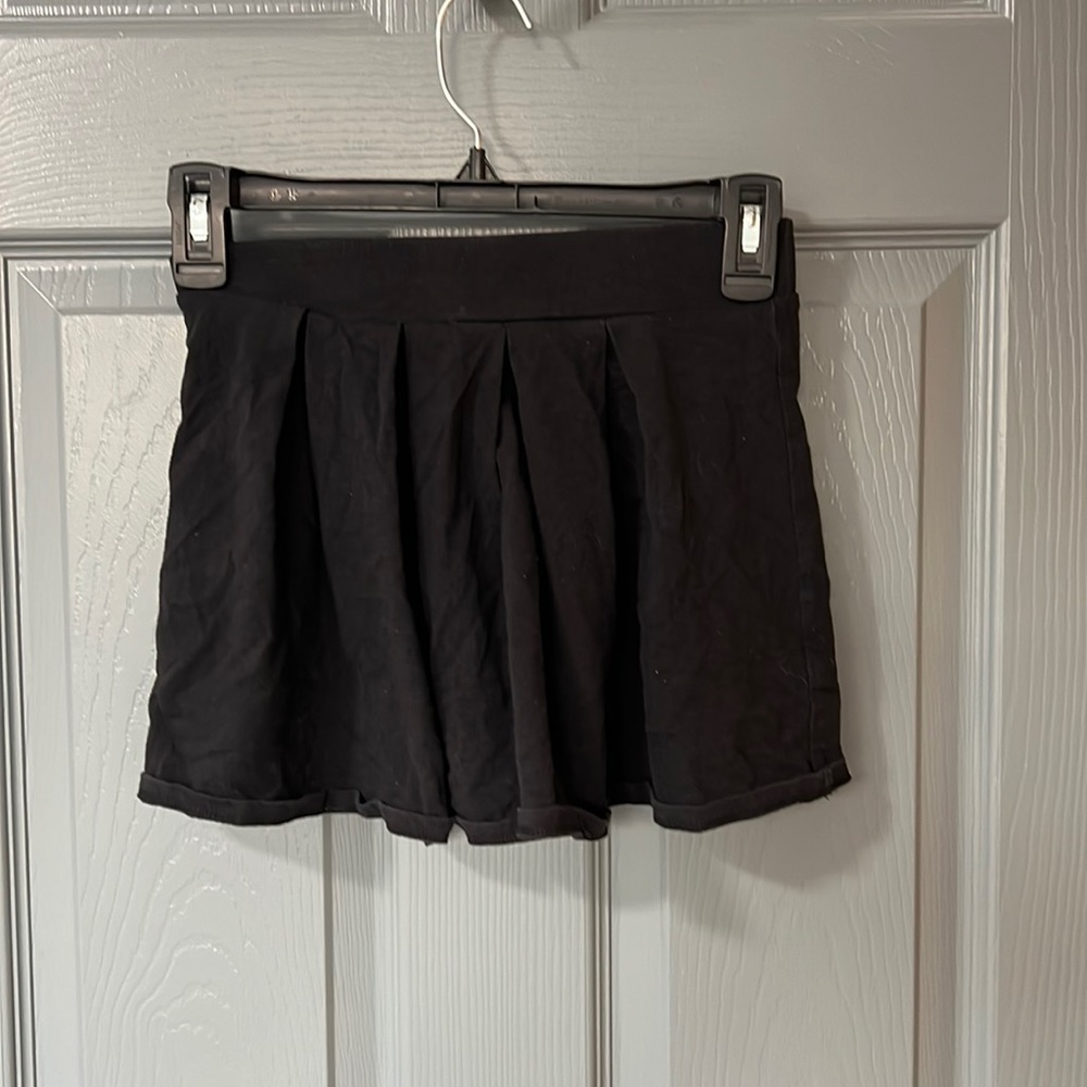 Girls black stretch skirt 8 total girl